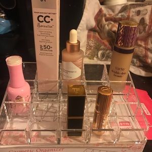 Brand new in box acrylic makeup organizer